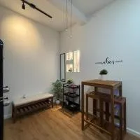 Charming Private 1-Bedroom Suite with Parking in Miami, хотел в Kendale Lakes