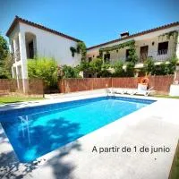 Apartamento Rural Las Palmeras, hotel ad Almonaster la Real