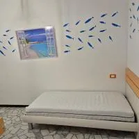 La casa di Milva, vicino al mare con park, hotel en Vado Ligure