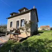 Maison de Georges et Paulette, hotel u gradu Bouesse