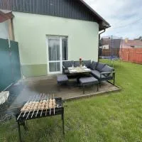Apartment with Sauna near Beach -5 min walk, hotel v destinácii Liepāja