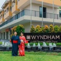 Khu nghỉ dưỡng khoáng nóng Wyndham Lynn Times Thanh Thủy、La Phuのホテル