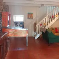 Haye de terre, hotel em Québriac