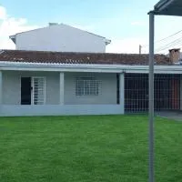 Casa Stepien ,Spacious House up to 09 guests in Fazenda Rio Grande Paraná Brazil，Fazenda Rio Grande的飯店