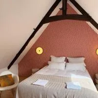 Flor du Mont Gîte, hotel v destinaci Pontorson