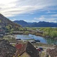 Lake View Terrace Apartment Dapcevic, hotel a Vranjina