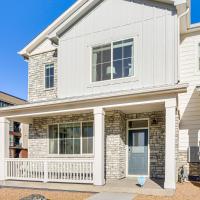 Work, Play and Explore Denver! Townhome Near Airport, Hotel in der N&auml;he vom Flughafen Denver, Aurora