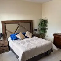 Comfortable 1BR Apartment 10 Min from Malecón, hotel i La Paz