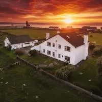 Coastal Way Lodge - near Cliffs of Moher, готель у місті Лісканнор