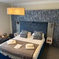 Royal Sportsman Hotel, hotel in Porthmadog