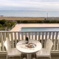 Modern vacation home with a sea view balcony โรงแรมในลินญาโน ซับเบียโดโร
