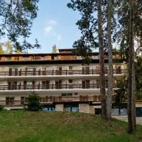 Garni Pirata, hotel Cavarenóban