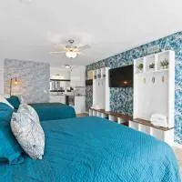 The Surf Rider by Brunswick Vacation Rentals - 1BR Condo with Pool Access in OIB, ξενοδοχείο σε Ocean Isle Beach