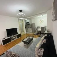 Istocno Sarajevo-Hilandarska, Stan na dan SV, hotel a Donje Mladice