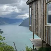 Raaum Gard, hytte 3, hotel em Luster