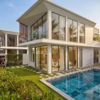 Royal Beachfront Villas & Spa Hoi An Danang: Dien Ban şehrinde bir otel