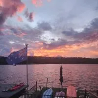 Skippers Rest at Lake Bennett、Lake Bennettのホテル