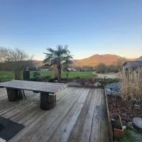 Ti caz prairie, hotel Marnoz városában