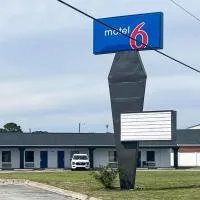 Motel 6 Williamston, NC - Highway 17, hotelli kohteessa Williamston