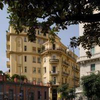 Pinto-Storey Hotel, hotel en Chiaia, Nápoles