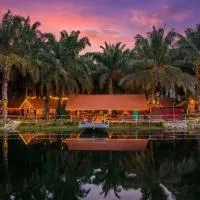 StayVista at Nomad's Nook with Lawn, River View, hotel di Ponnampet