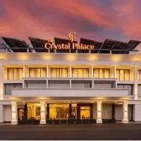 The Crystal Palace, отель в городе Changanācheri