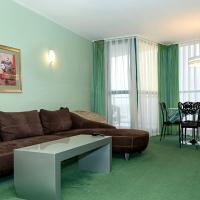 Beachfront Flat in Berlin Hotel - Great Sea View by Flat Manаger, hotel en Golden Sands