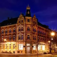 Hotel Drei Rosen, hotel u gradu 'Borna'