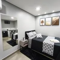 Micro casa 22m2 Localização estratégica Londrina, хотел в Лондрина