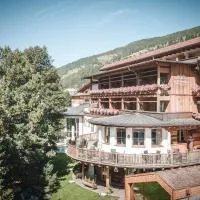 Hotel Alpenblick، فندق في سيستو