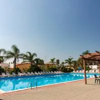 Racar Hotel, ξενοδοχείο σε Frigole