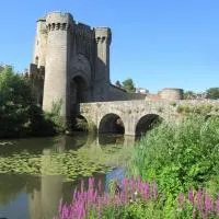 Studio aux portes de Parthenay, hotel v destinácii Châtillon-sur-Thouet