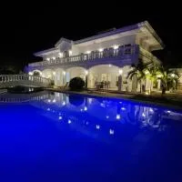 Casablanca by the sea, готель у місті Olango Island
