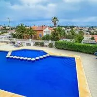 Relaxation and sun in Calpe with a nearby pool، فندق في Calpe