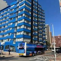SolSands Hotel & Self-Catering, hótel í Durban