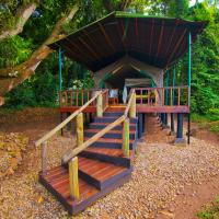 Kasekera Kigoma Airport - TKQ 근처 호텔 Mbali Mbali Gombe Lodge