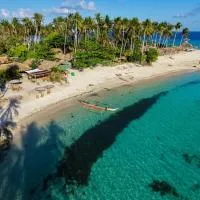 Camp Laya Daracoton Island: El Nido şehrinde bir otel