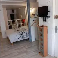 Studio charmant à Chavigny, hotel u gradu Chavigny