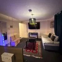 Full flat near cmk central Milton Keynes train station & walking distance to Milton Keynes Hospital – hotel w mieście Bletchley