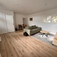 Charmant Appartement 2 pièces avec Terrasse, hotel a Mayenne