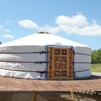 モンゴルゲルグランピング Frontier Village, hotel em Tōma