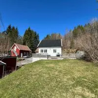 Snemyr i Høvåg, hotel a Høvåg