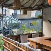 The Mango Tree Backpackers Hostel, hotel a Pokhara