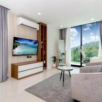 Pool View 2 BR Apt - Patong, hotell Patong Beachis