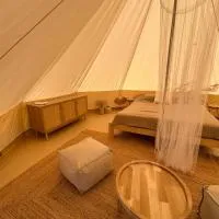 Amurg Glamping&Pool, hotel en Vadu