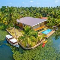 Kyna Backwater Resort Alleppey Alappuzha, hotel v destinaci Alleppey