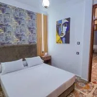Central Premium Holiday Homes - Marché, Corniche & Océan à pied, hotel em Larache