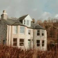 Cuilcheanna House - near Glencoe - room only or breakfast available, hotel en Onich