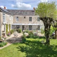 Le Relais des Roses- Sauna, Chambres d'hôtes, Gîte、Vatanのホテル