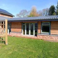Lodge One The Old Gasworks Fully Accessible, hotel v destinácii Milverton